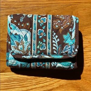 Vera Bradley trifold wallet